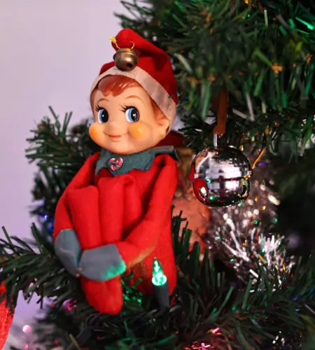 Psychologist Uncovers the Psychological Impact of ‘Elf on a Shelf’ on Children