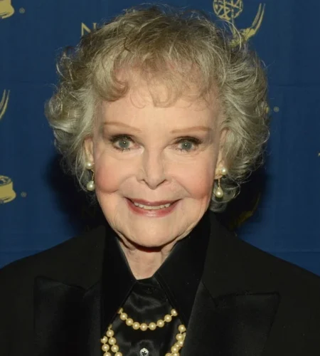 June Lockhart is still with us at the age of 98 and the latest pictures of her confirm what we knew all along.